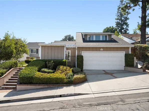 6087 E Brighton Ln, Anaheim, CA 92807