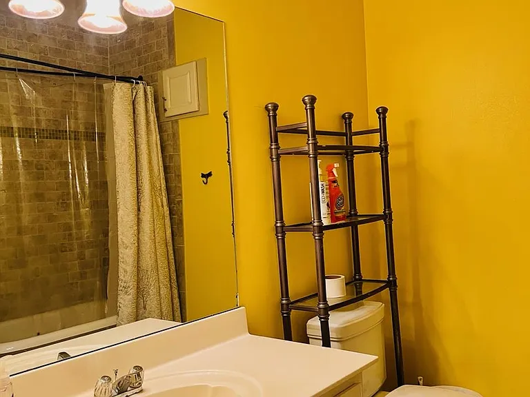 4935 Chatsworth Ln — Photo 15