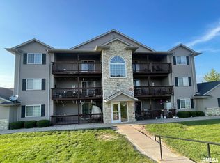 3209 S 16th Ave UNIT 304, Eldridge, IA 52748
