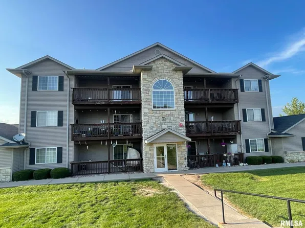 3209 S 16th Ave Unit 304, Eldridge, IA 52748