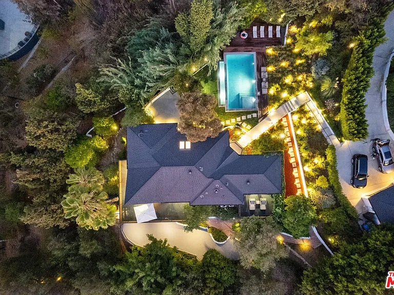 3751 Multiview Dr — Photo 40