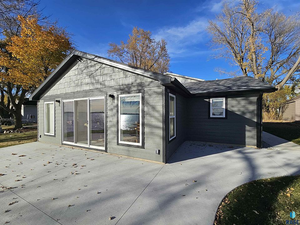 1st image of 6685 Wentworth Park Dr