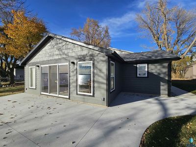 6685 Wentworth Park Dr, Wentworth, SD, 57075