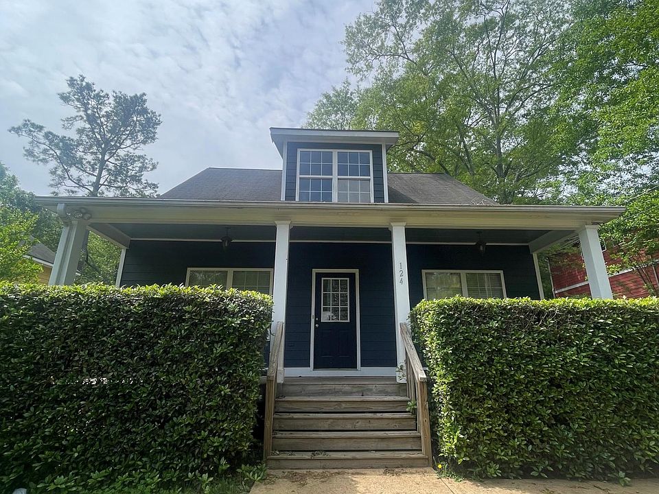 Front Yard and front entrence