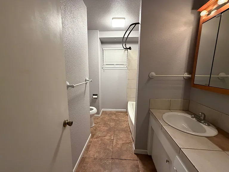 5926 Sierra Dr — Photo 17