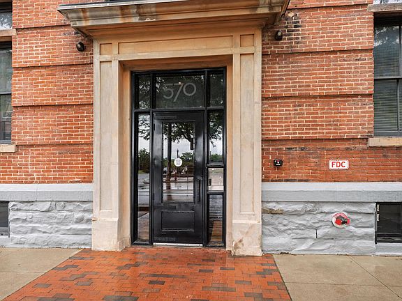 4th image of 570 S Front St APT 114