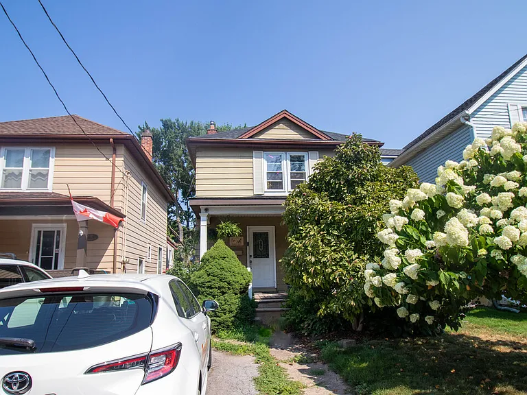 18 Catherine St — Photo 1