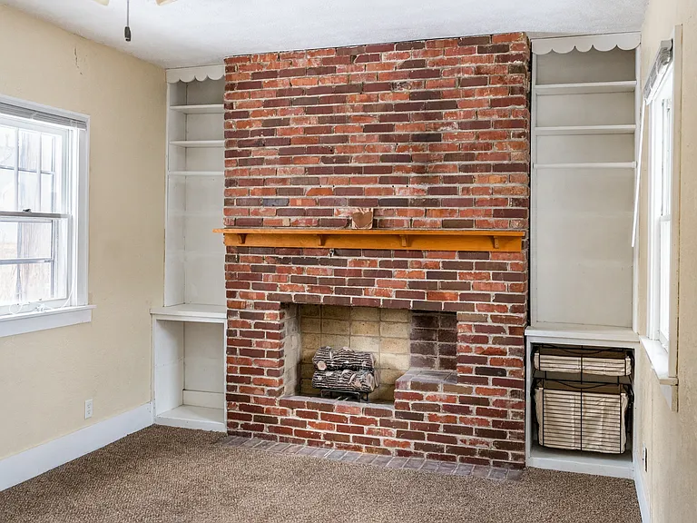 712 W 22nd St — Photo 5