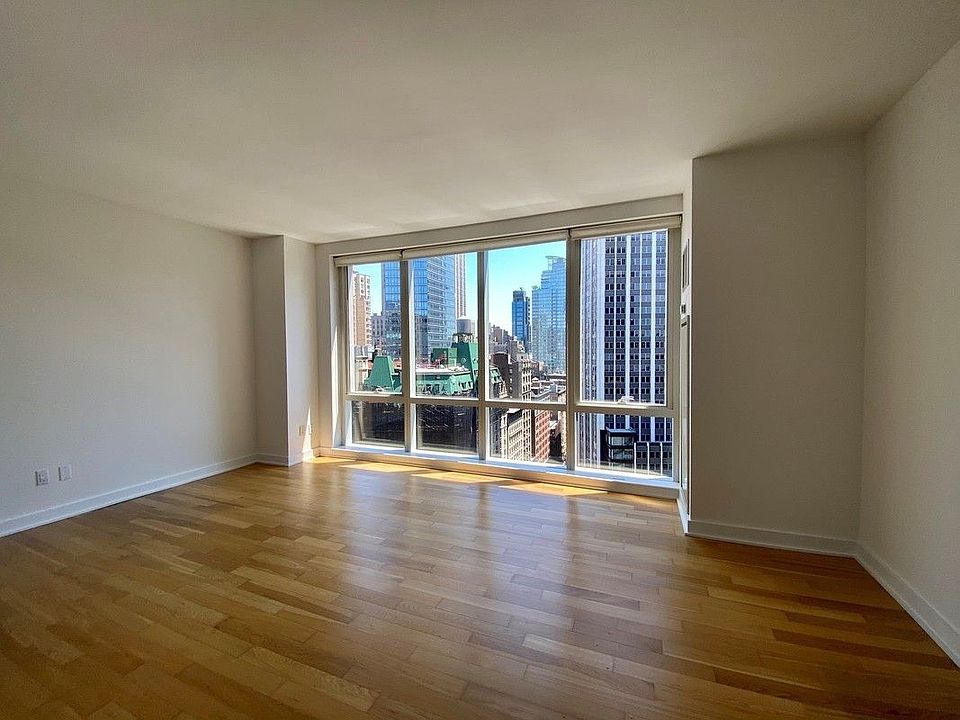 1st image of 885 6th Ave #23C