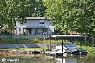 1st image of 999 Hyde Park Dr