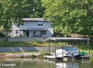 999 Hyde Park Dr, Gravois Mills, MO 65037