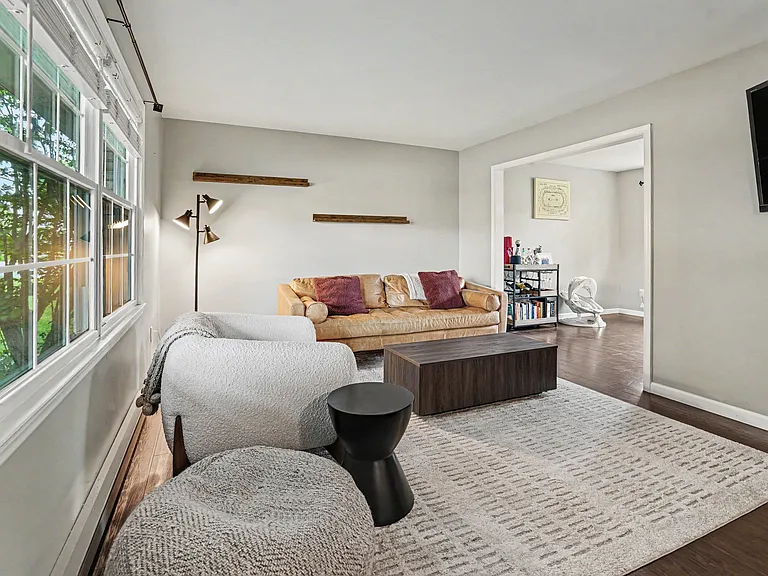413 Pawnee Dr — Photo 4