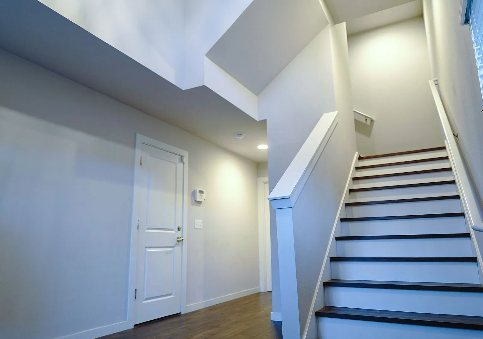 Spacious 4 Bedroom home in North Lynnwood/South Everett — Photo 3