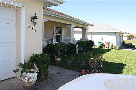 1st image of 832 SW 37th St