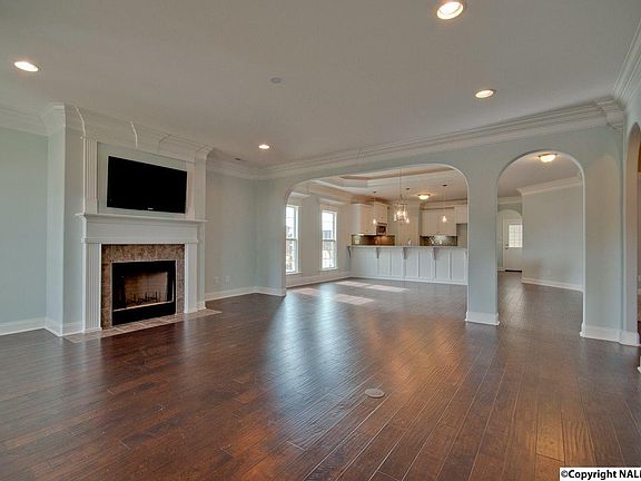3rd image of 1100 Front Porch Cir