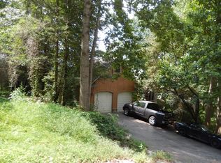 1346 N Shorewood Ln, Caryville, TN 37714
