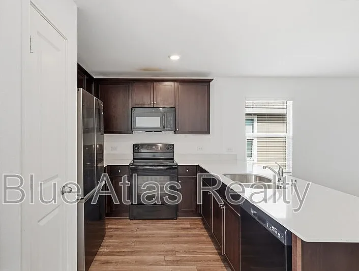 510 Olmstead Dr — Photo 4