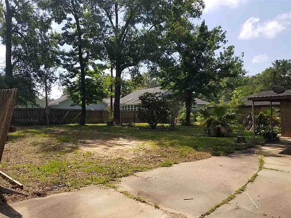 4th image of 230 Cunningham Ave