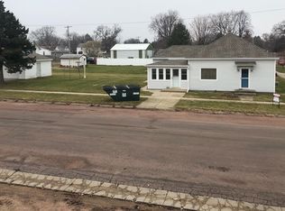 602 Redick Ave, Creighton, NE 68729