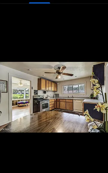 2447 Shaw Ferry Rd — Photo 3