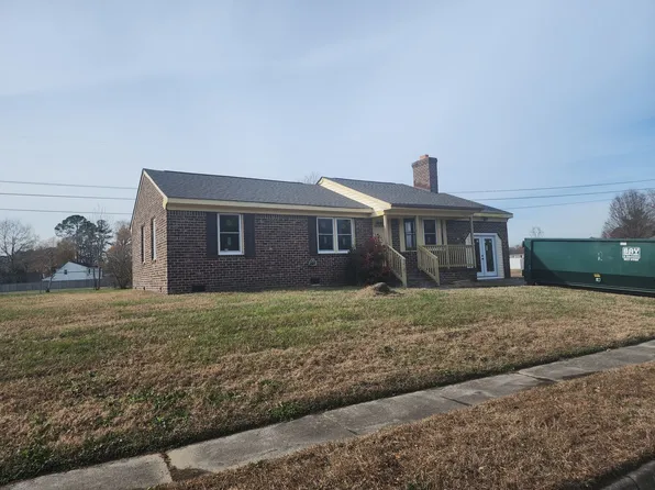 3208 Hancock Dr, Chesapeake, VA 23323