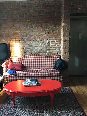 Rented by Elite NY Holdings | media 14