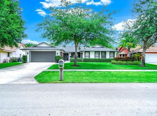 14491 Autumn Ave, Wellington, FL 33414
