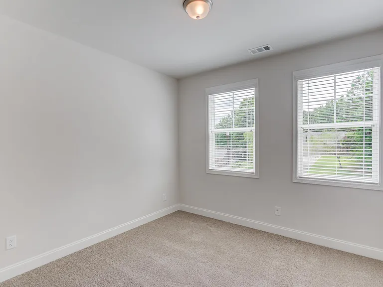 1290 Ainsworth Aly #1 — Photo 36