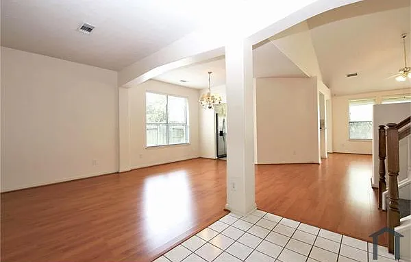 4602 Rainbow Valley Ct — Photo 3