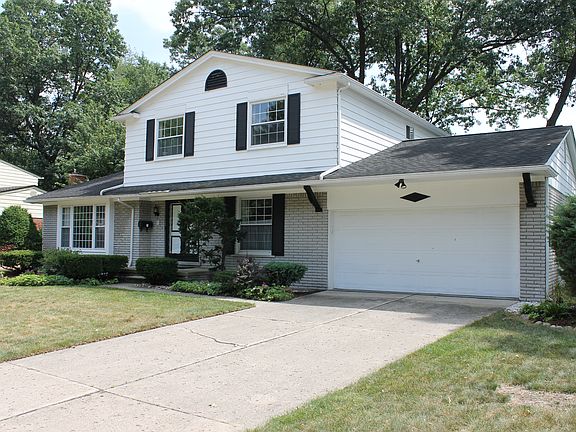 4th image of 33355 Myrna Ct