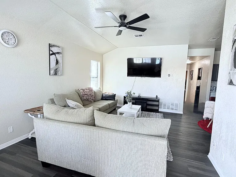 5110 Daybreak Dr — Photo 3