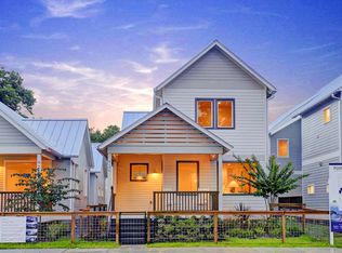 924 Adele St, Houston, TX 77009