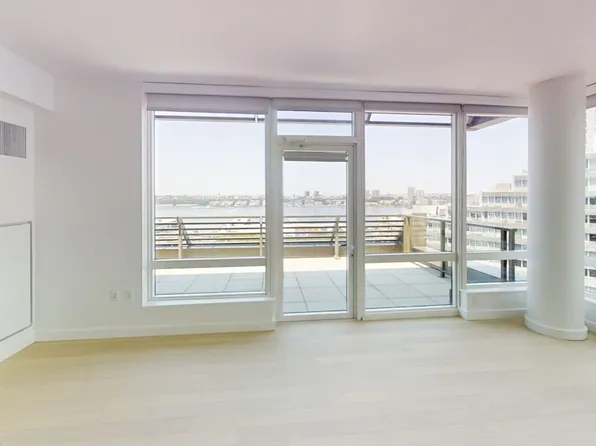 525 West 52nd Street image 1 of 25
