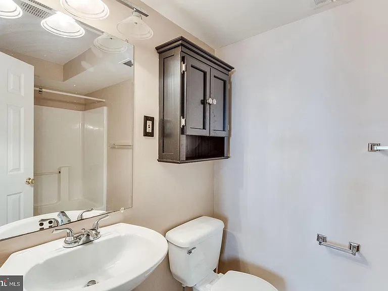 12224 Dapple Gray Ct — Photo 33