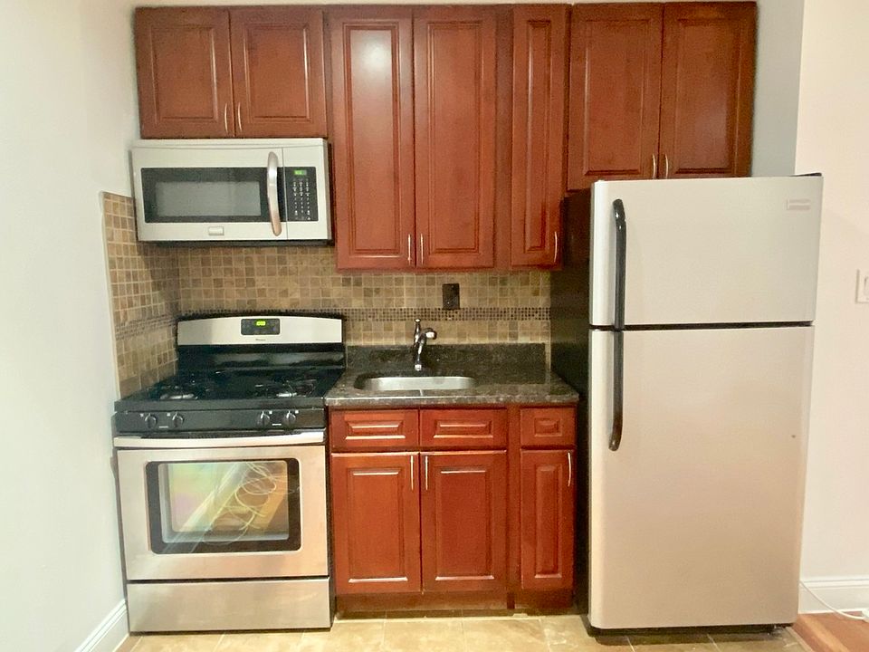 1st image of 171 Eastern Pkwy #2B