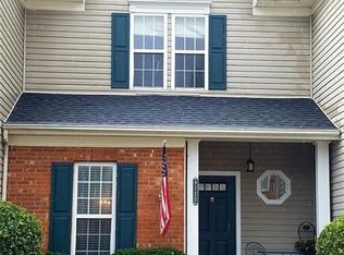 9120 Treyburn Dr, Charlotte, NC 28216