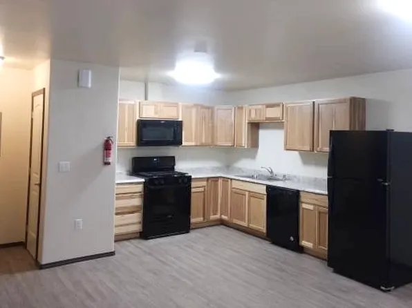 1720 N Birdsell Dr #B, Wasilla, AK 99623