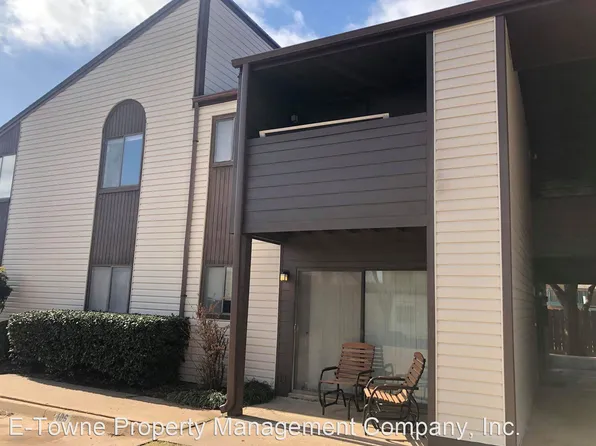 412 N Oakwood Rd, Enid, OK 73703