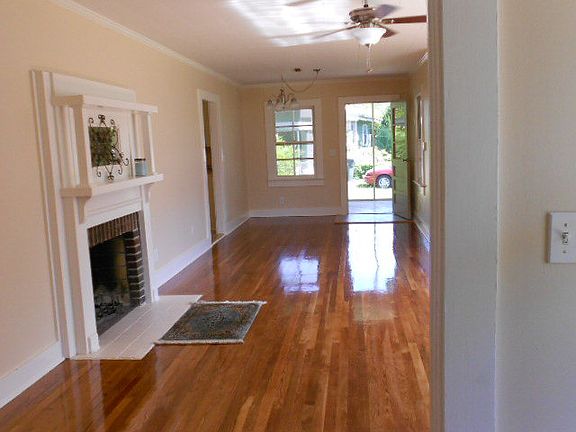 4th image of 106 E Marion Dr