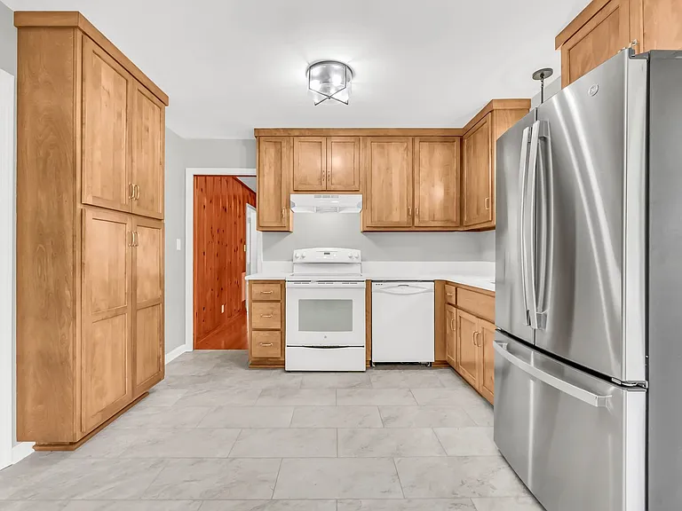 613 Channell Dr — Photo 10