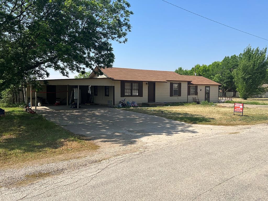 701 5th St, Roscoe, TX 79545 Zillow