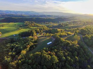 388 Spraker Rd, Crockett, VA 24323