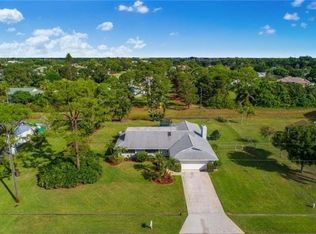 2534 SE Hamden Rd, Port Saint Lucie, FL 34952