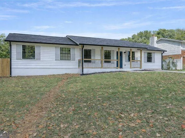 8949 Raven Dr, Jonesboro, GA 30238