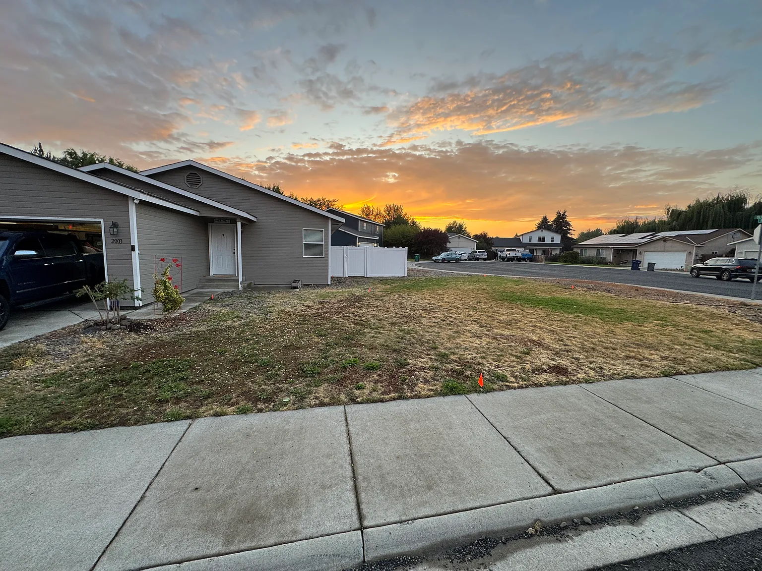 3 bed, 1279 sqft, $2,200 — Photo 1
