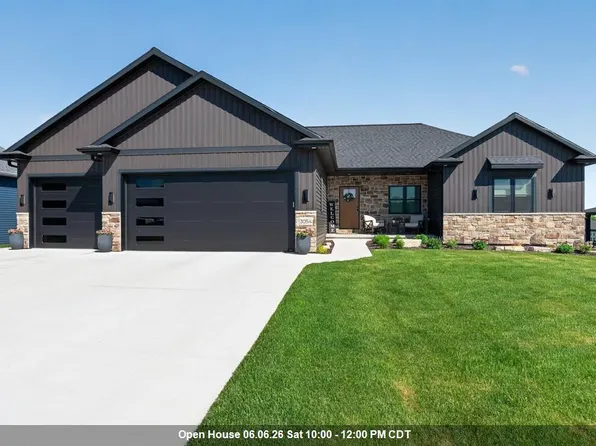3054 Stone Fence Pl, Green Bay, WI 54311