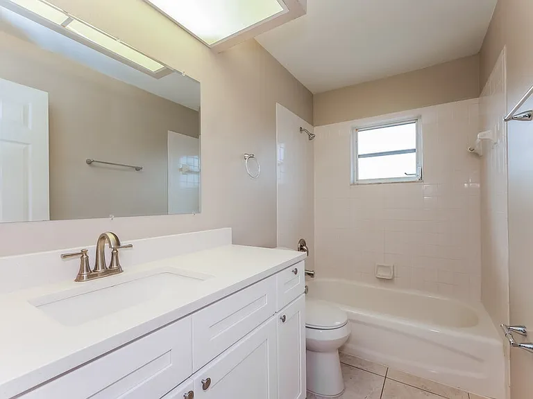3731 15th St W — Photo 17