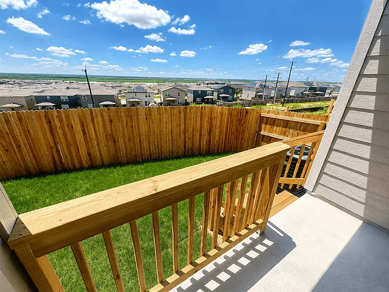 7141 Magnolia Crk #101 — Photo 10