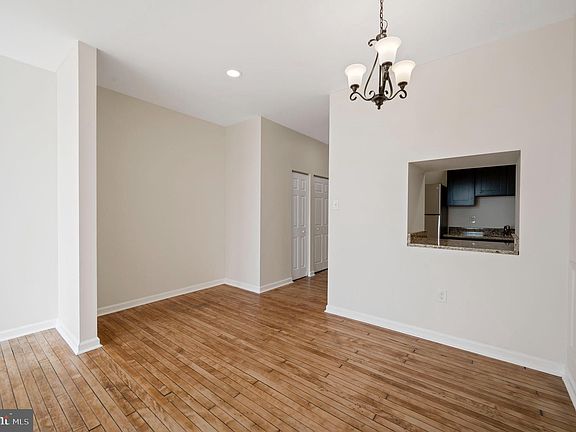 4th image of 1050 E Montgomery Ave #309