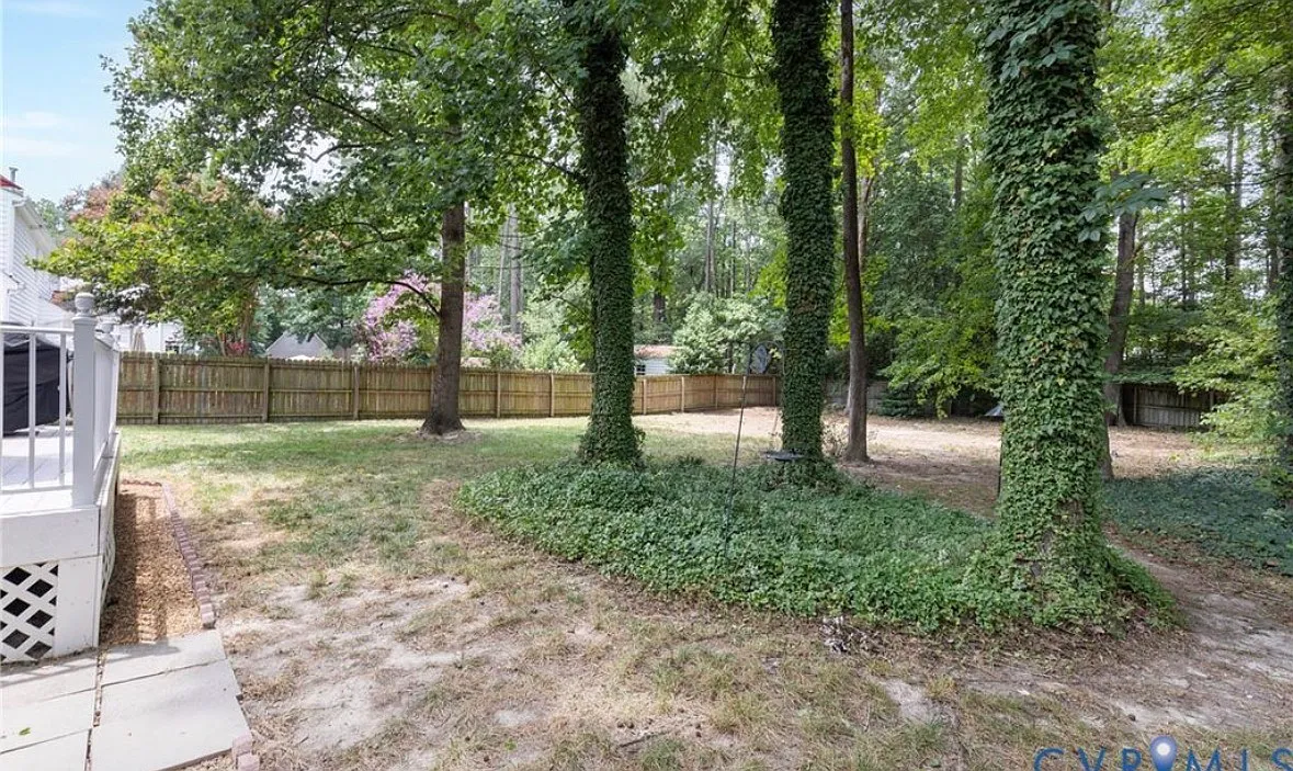 4 bed, $2,700 — Photo 3